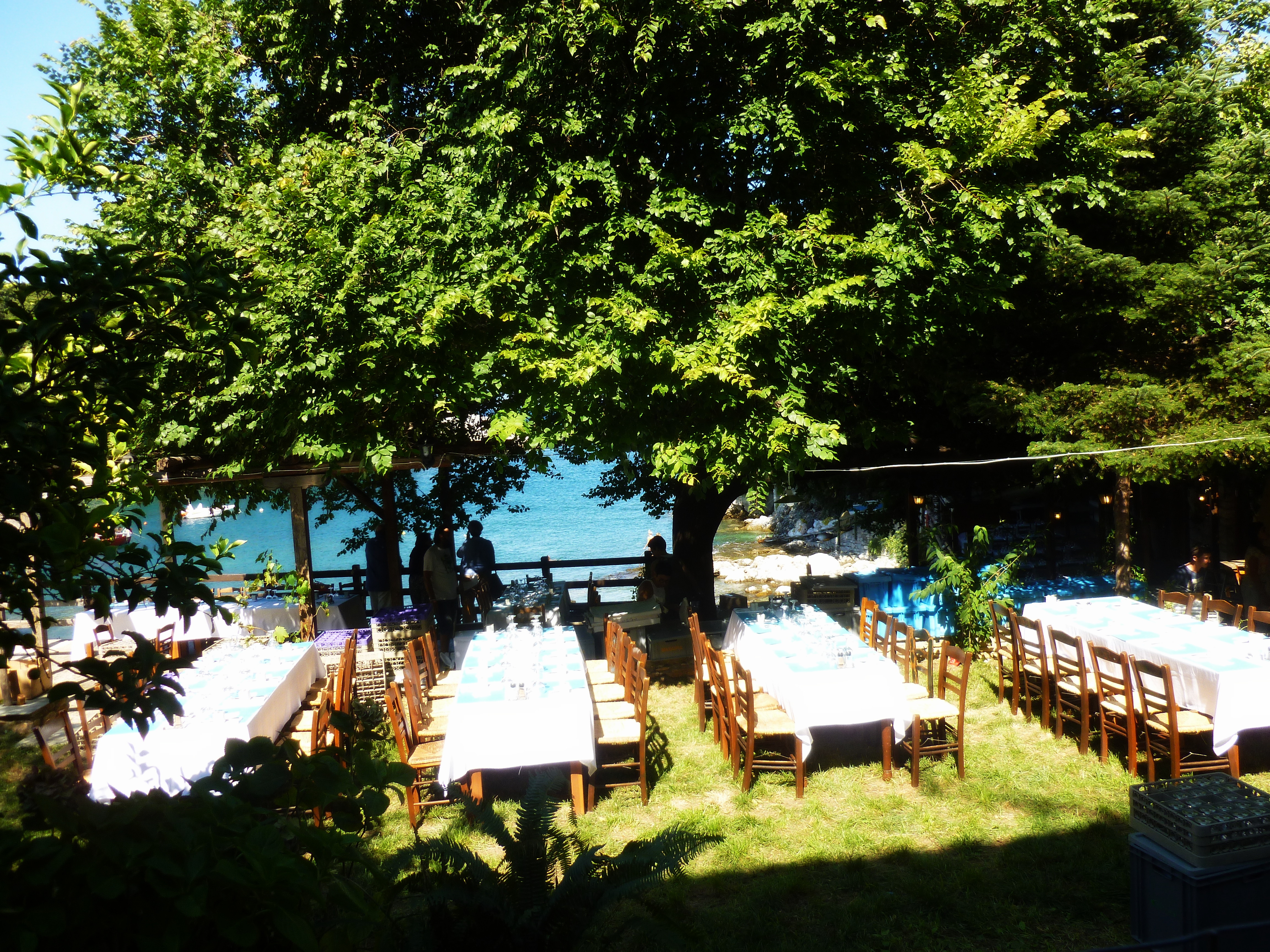 Local restaurant, Apostoles